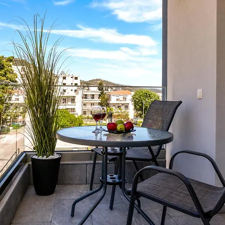 Apartment Sk Homely *